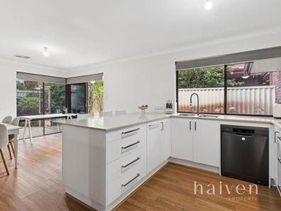 2/21 Earlston Place, Booragoon WA 6154