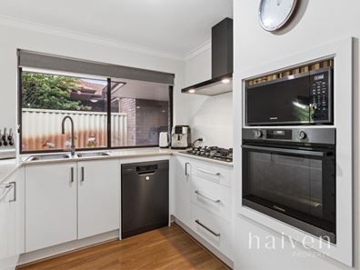 2/21 Earlston Place, Booragoon WA 6154