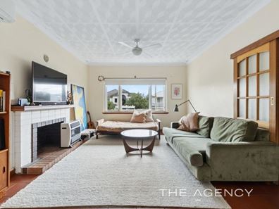 37 Floyd Street, Trigg WA 6029