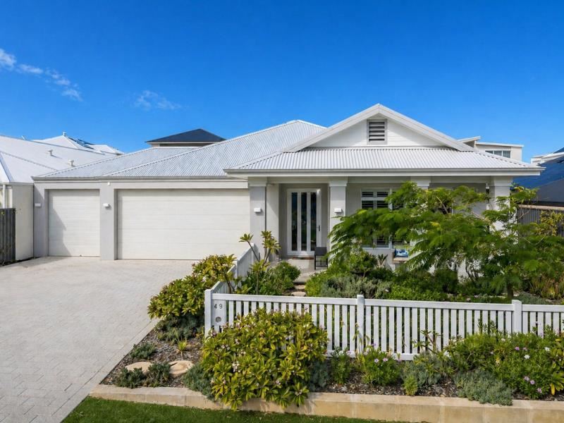 49 Achilles Loop, Iluka WA 6028