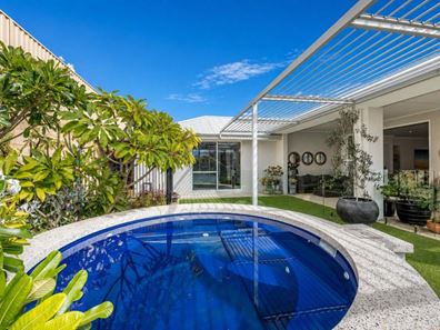 49 Achilles Loop, Iluka WA 6028