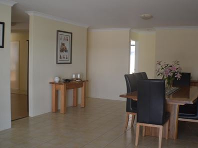 11 Bluff Way, Mindarie WA 6030