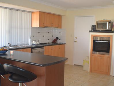 11 Bluff Way, Mindarie WA 6030