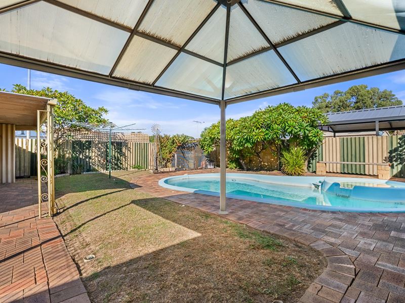 4 Tamalee Place, Hillman