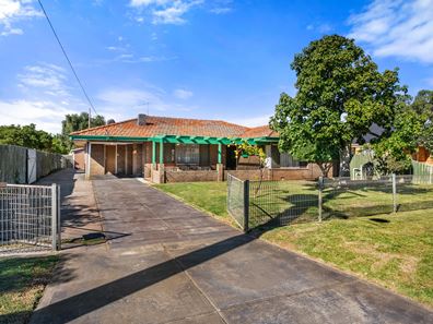 4 Tamalee Place, Hillman WA 6168