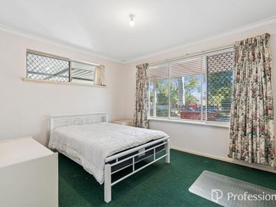7 Stevington Street, Kelmscott WA 6111