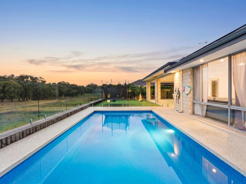 41 Purcell Gardens, South Yunderup WA 6208