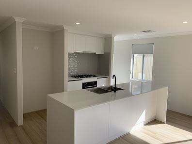 34 Middalya Road, Golden Bay WA 6174