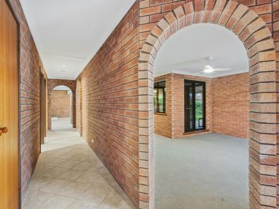 28 Marungi Way, Greenfields WA 6210