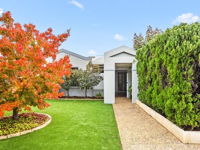 4 Fernie Gardens, Winthrop WA 6150