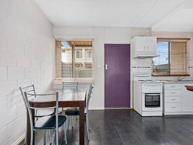9/8 Myoporum Street, Kambalda West WA 6442