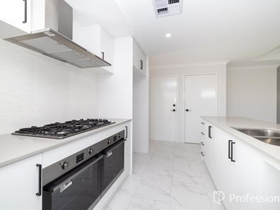 35 Carinata Crescent, Byford WA 6122