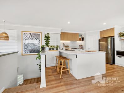 2/13 Symmons Street, Bunbury WA 6230