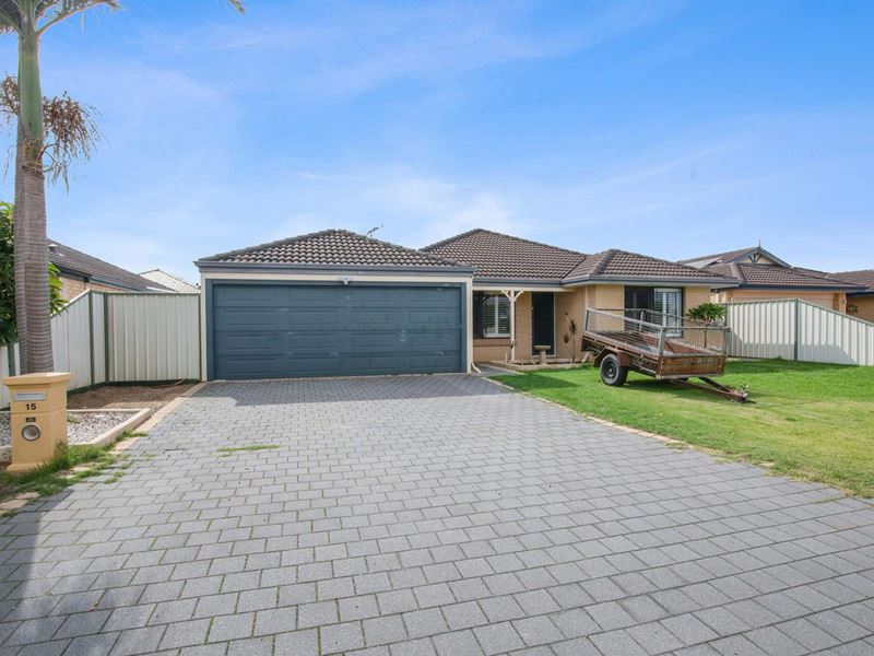 15 Glasgow Way, Seville Grove WA 6112
