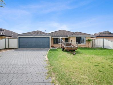 15 Glasgow Way, Seville Grove WA 6112