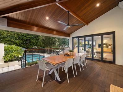 11 Banool Crescent, City Beach WA 6015