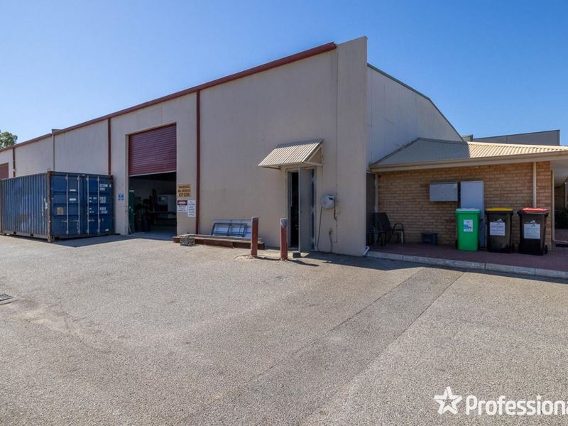 1/12 Dickens Place, Armadale WA 6112
