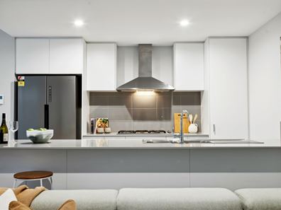 9D Halley Street, Innaloo WA 6018