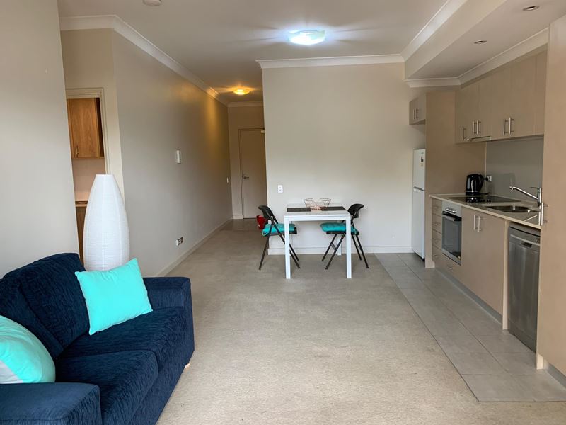 15/2 Molloy Promenade, Joondalup