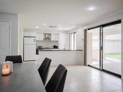 29 Windward Way, Drummond Cove WA 6532