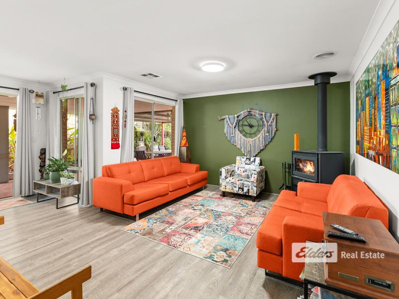 44 Peppermint Boulevard, College Grove