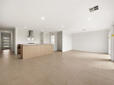 9 Janda Street, Eglinton WA 6034