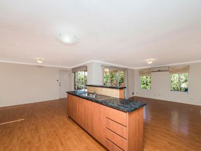 25 Santa Clara Crescent, Clarkson WA 6030