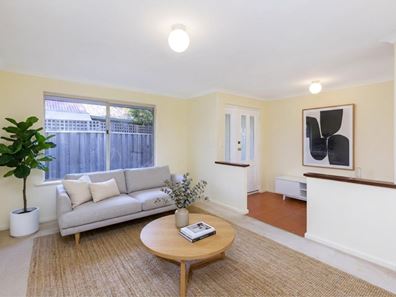 2/51 Canavan  Crescent, Manning WA 6152