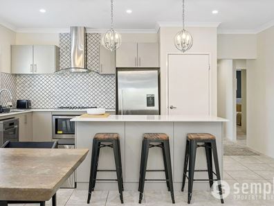 25 Plumosa Avenue, Beeliar WA 6164