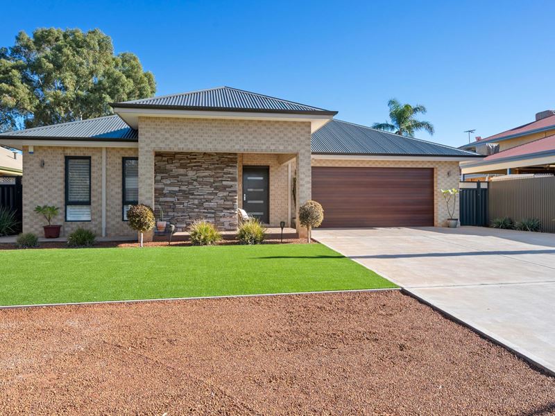 26 Geoffrey Stokes Parade, Kalgoorlie