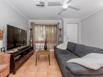 4/64 Fifth Road, Armadale WA 6112