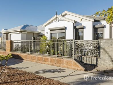 21 Interlaken Loop, Ellenbrook WA 6069