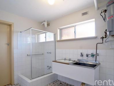 2/44 Lewington Street, Rockingham WA 6168