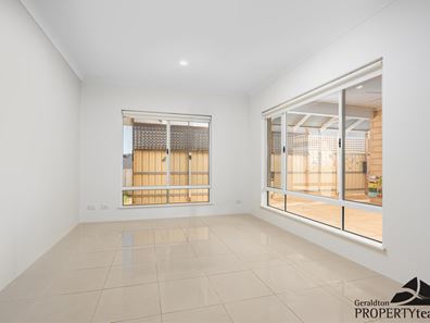 43 Reef Boulevard, Drummond Cove WA 6532
