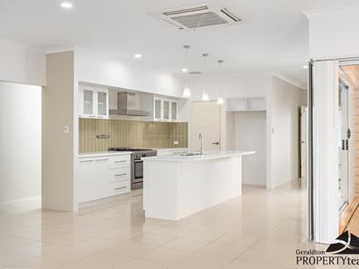 43 Reef Boulevard, Drummond Cove WA 6532
