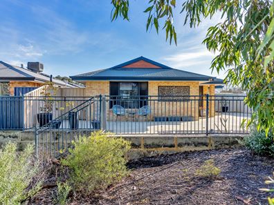 16 Arno Lane, Success WA 6164