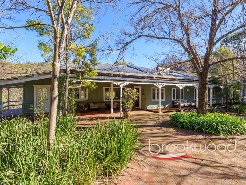 1445 Falls Road, Hovea