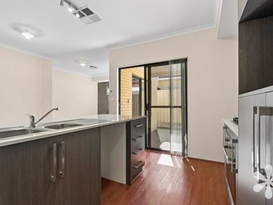 20 Birch Rd, Aubin Grove WA 6164