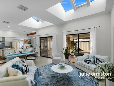 33 James Spiers Drive, Wanneroo WA 6065
