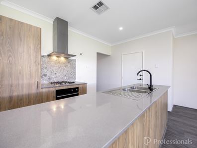 10 Empire Way, Yanchep WA 6035