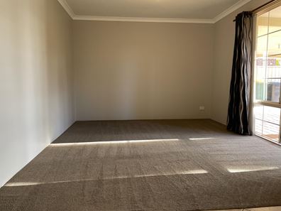 24 Waxflower Bend, Huntingdale WA 6110