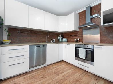 2/12 Elizabeth Street, Maylands WA 6051