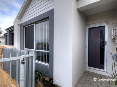 12 Chidley Lane, Eglinton WA 6034