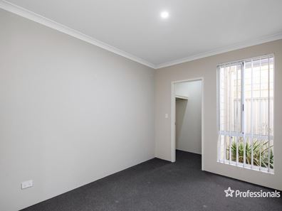 12 Chidley Lane, Eglinton WA 6034