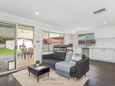 Room/4  3 Harewood Street, Forrestfield WA 6058