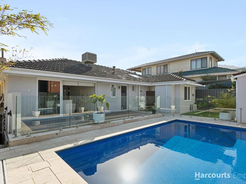 6 Ailsa Street, Wembley Downs WA 6019