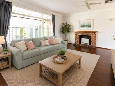 16 Inglis Court, Medina WA 6167