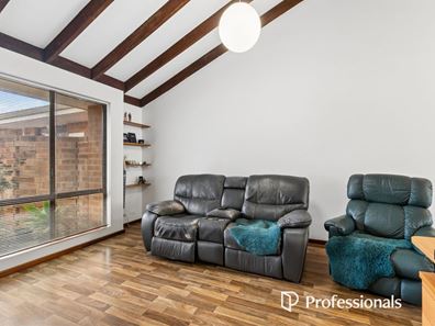 4/9 Hayes Avenue, Yokine WA 6060