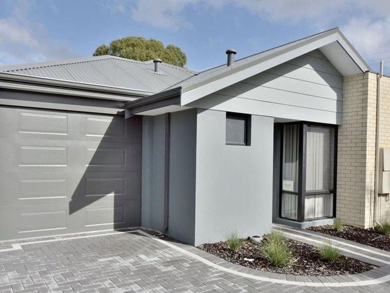 2/4 Balfour Road, Swan View WA 6056