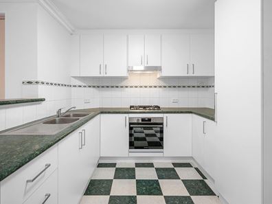 33/30 Bishops Row, East Perth WA 6004